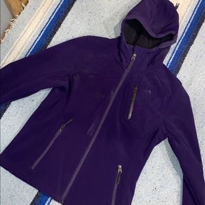 Vertical’9 women’s light weight jacket